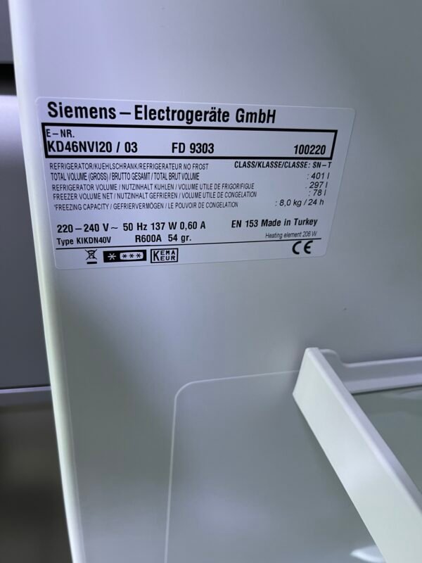 Siemens Brand Like new condition Up Freezer - Image 3