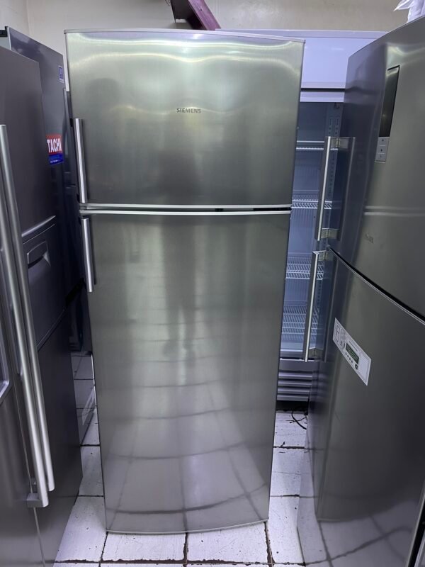 Siemens Brand Like new condition Up Freezer - Image 2